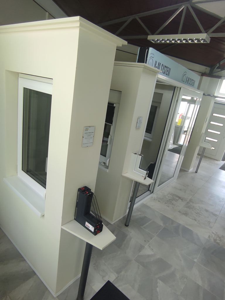 ABLAKTHERM KFT. - ablak, ajtó, redőny, garázskapu, beltéri ajtó, kiegészítők