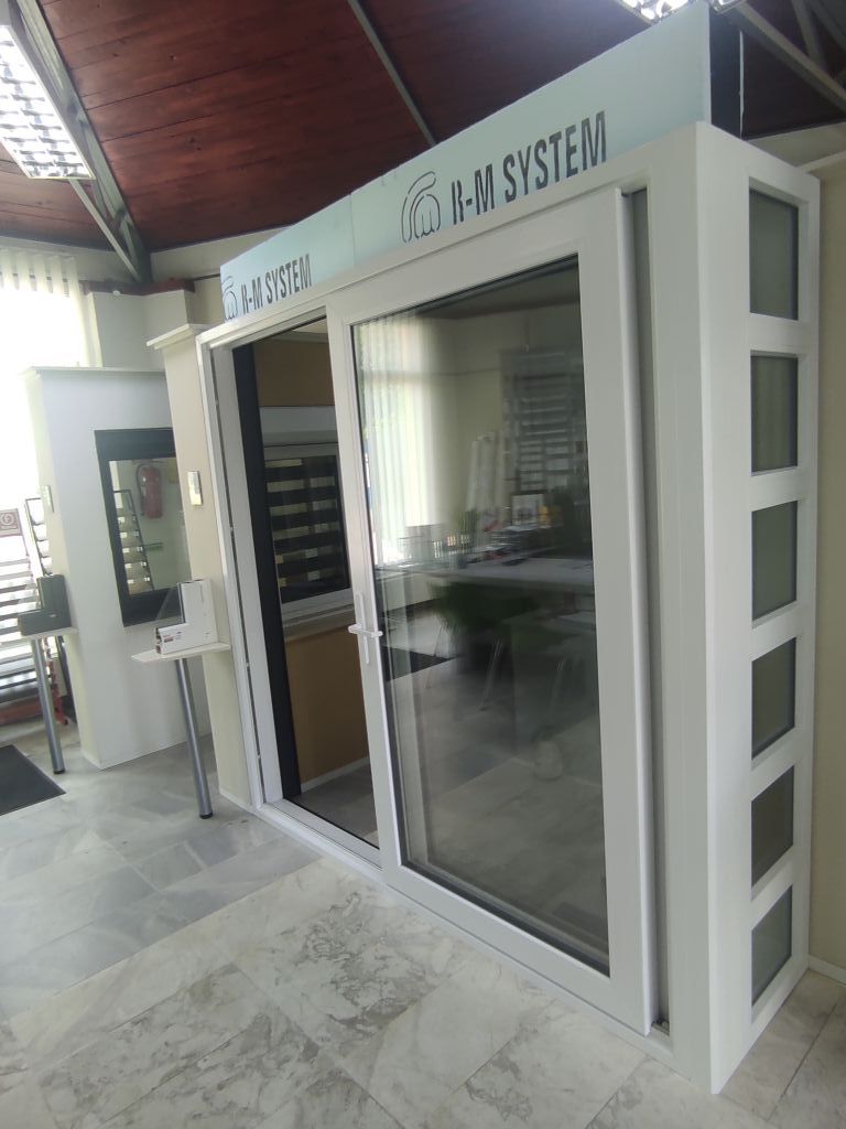 ABLAKTHERM KFT. - ablak, ajtó, redőny, garázskapu, beltéri ajtó, kiegészítők